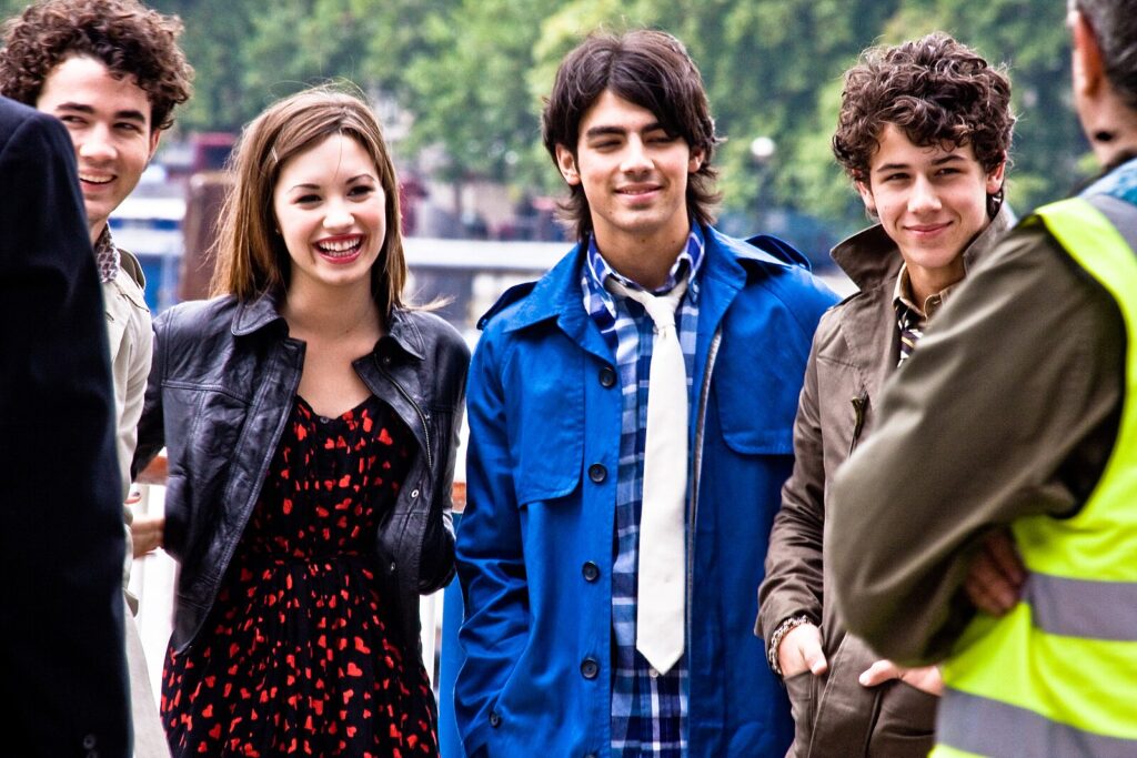 Demi Lovato, Kevin, Nick y Joe Jonas